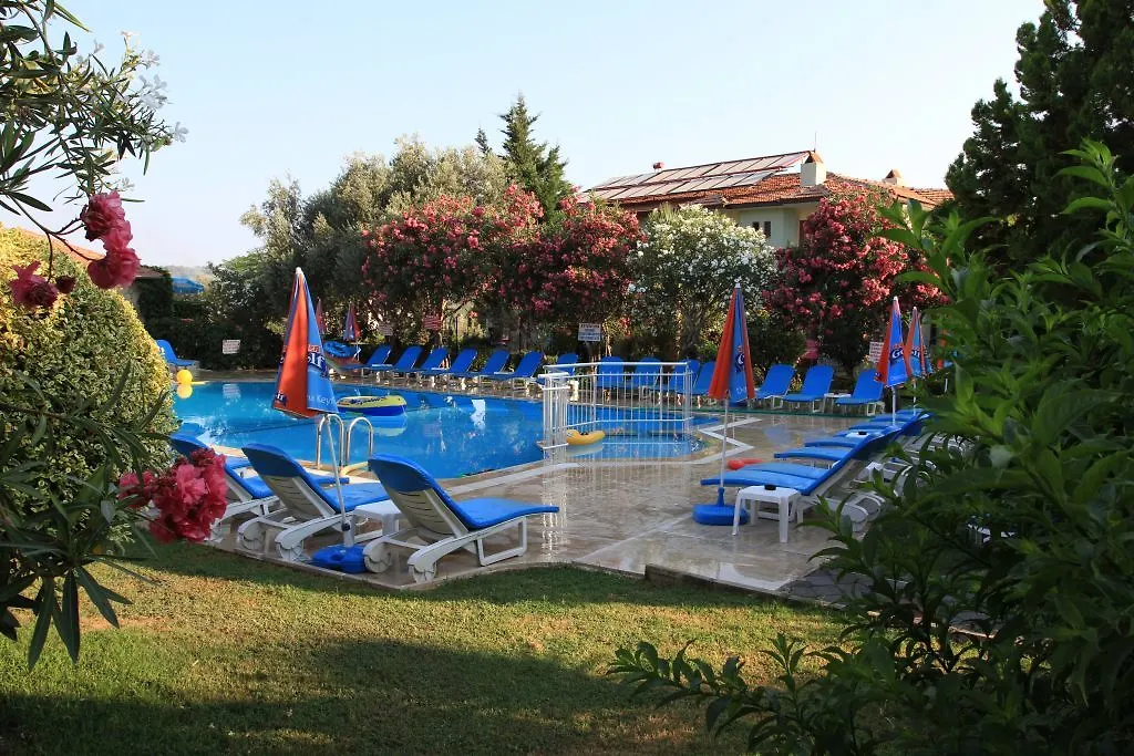 ** לינה וארוחת בוקר אולודניץ Gorkem Hotel & Apartments טורקיה