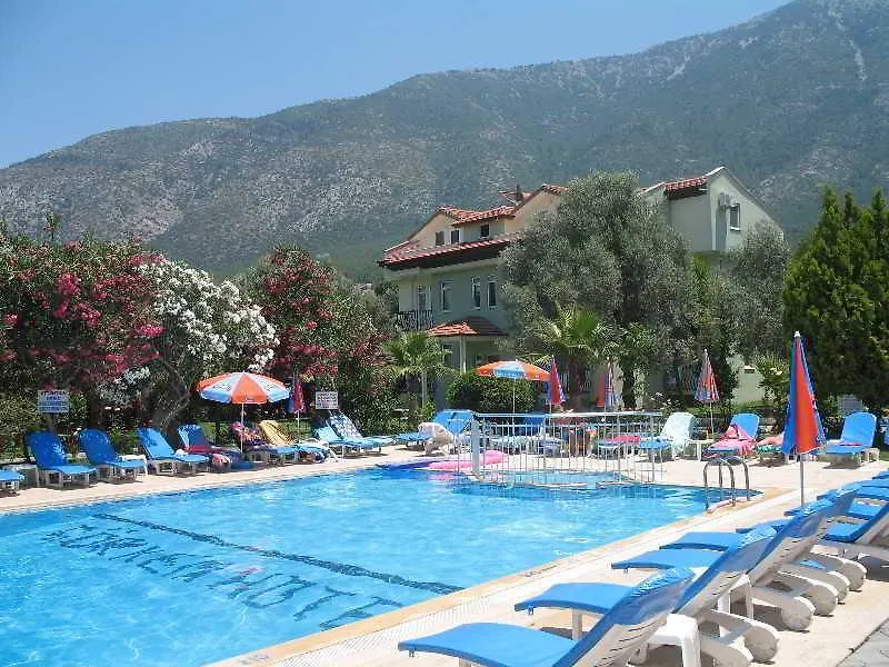 אולודניץ Gorkem Hotel & Apartments לינה וארוחת בוקר