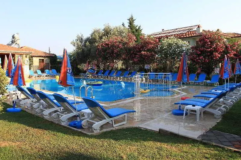 אולודניץ Gorkem Hotel & Apartments לינה וארוחת בוקר