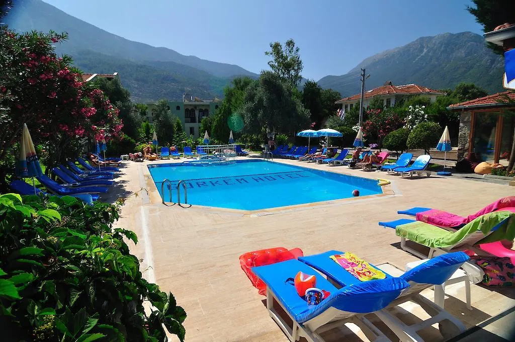 אולודניץ Gorkem Hotel & Apartments לינה וארוחת בוקר