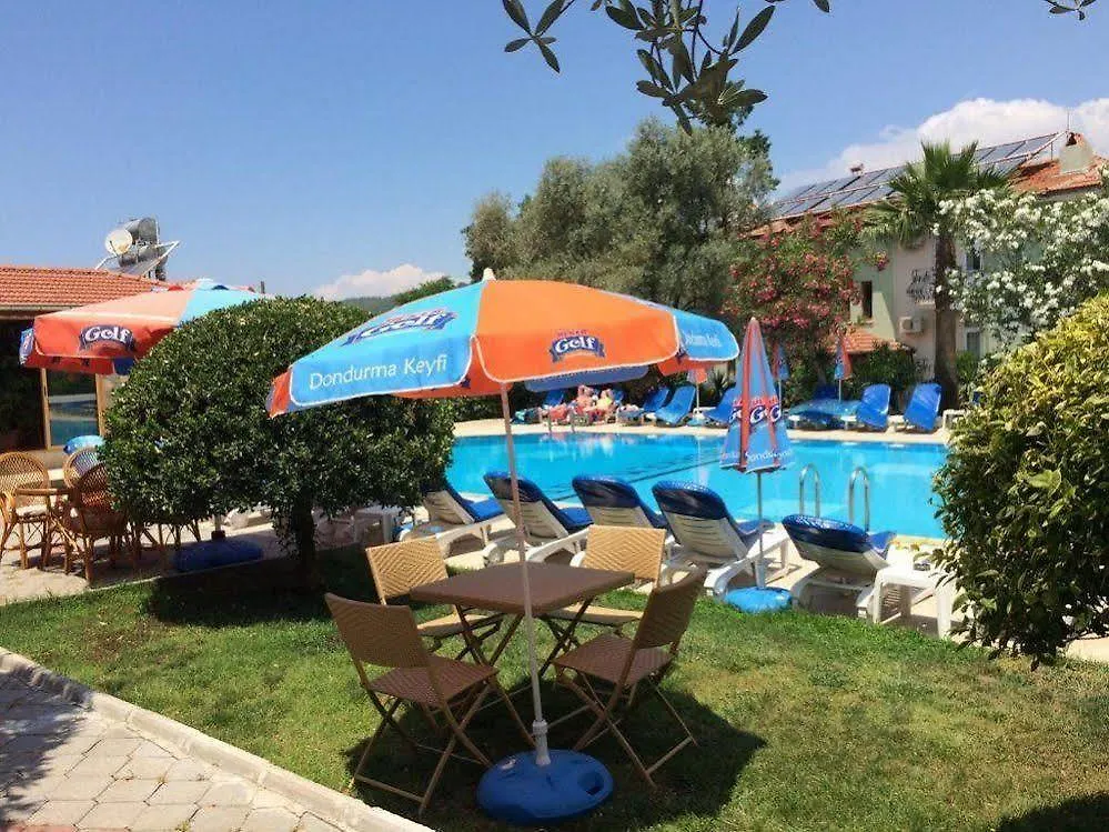 ** לינה וארוחת בוקר אולודניץ Gorkem Hotel & Apartments טורקיה